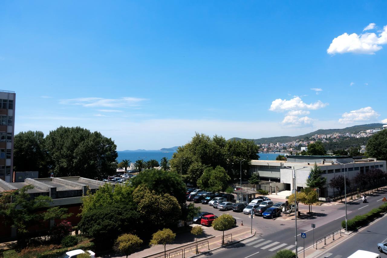 Kouros City Center Kavala Exterior photo